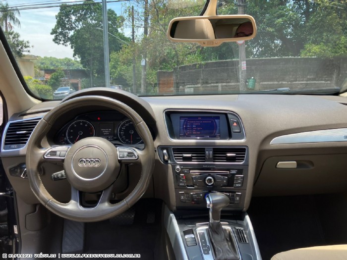 Audi Q5 AMBIENTE 2.0 TFSI 2014/2014